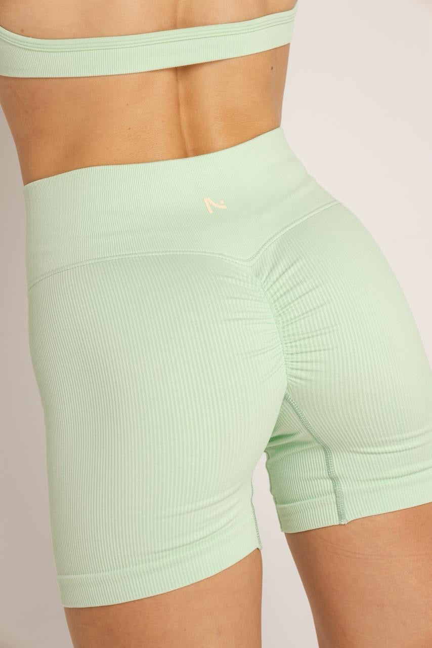 Short verde menta
