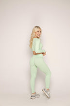 Buzo versatile verde meta