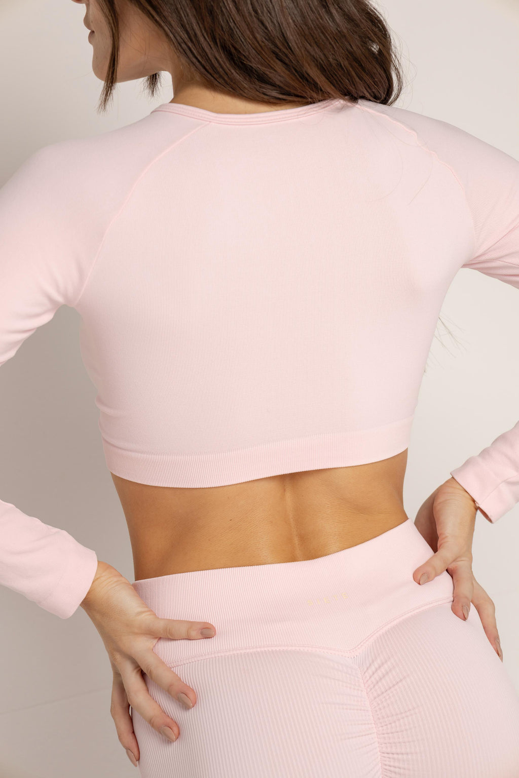 LONG SLEEVE TOP VERSATILE