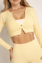 Buzo versatile amarillo