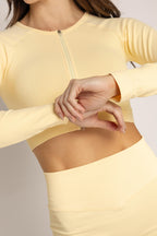 Buzo versatile amarillo