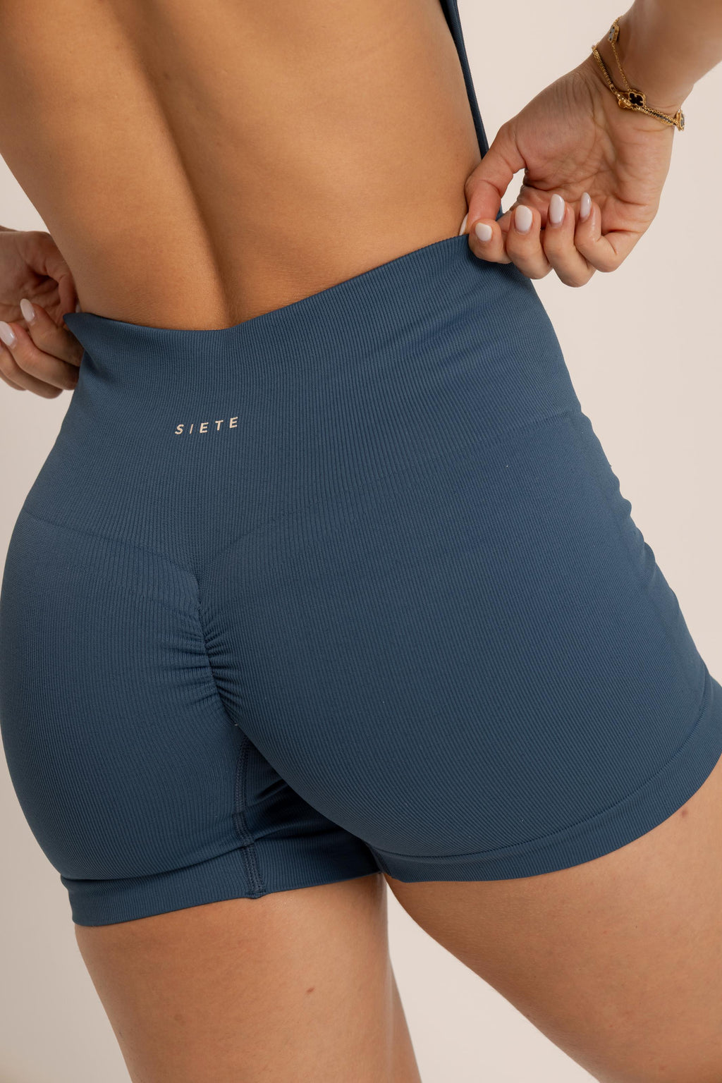 Short perfect fit