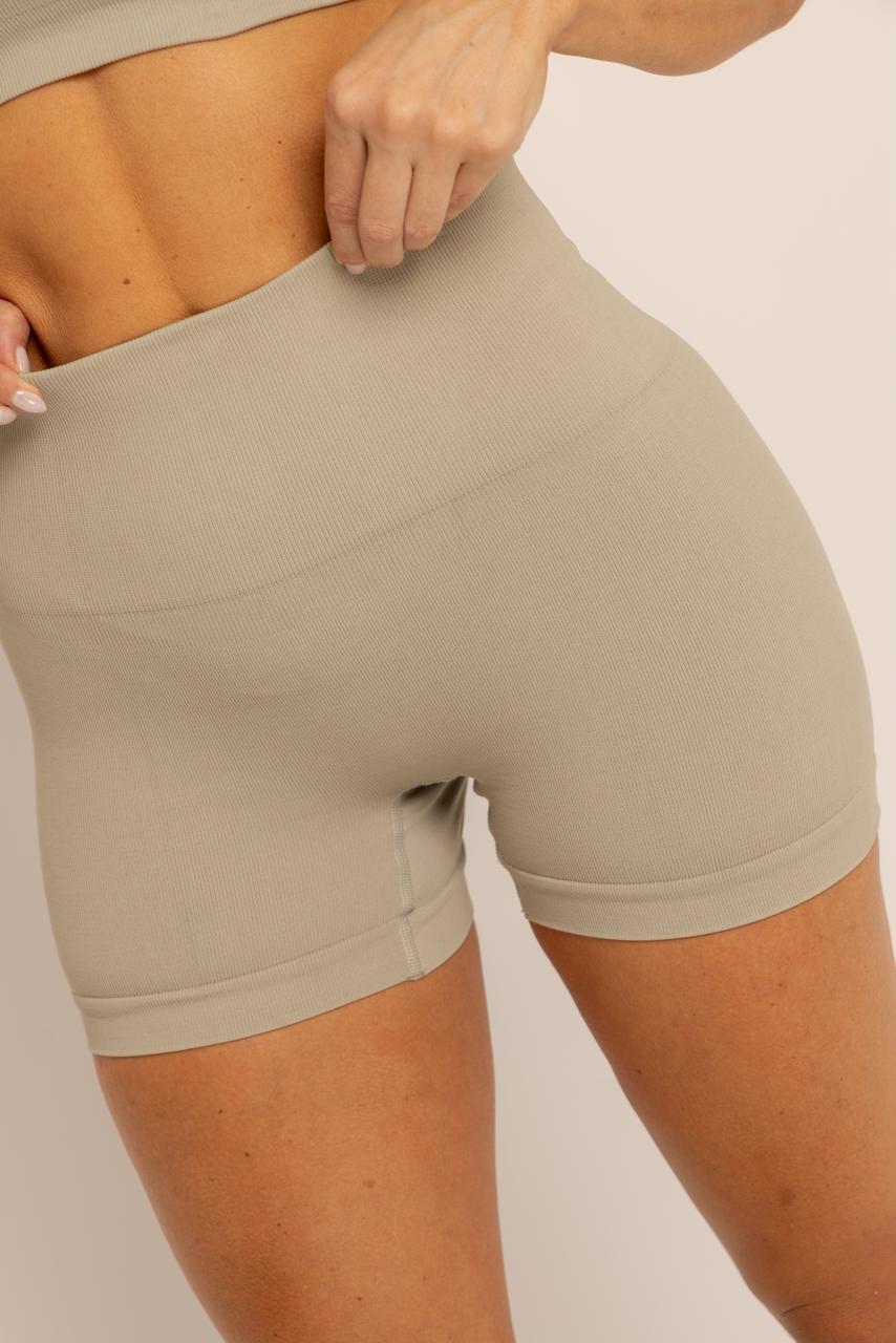 DROP 004 PERFECT FIT SHORT