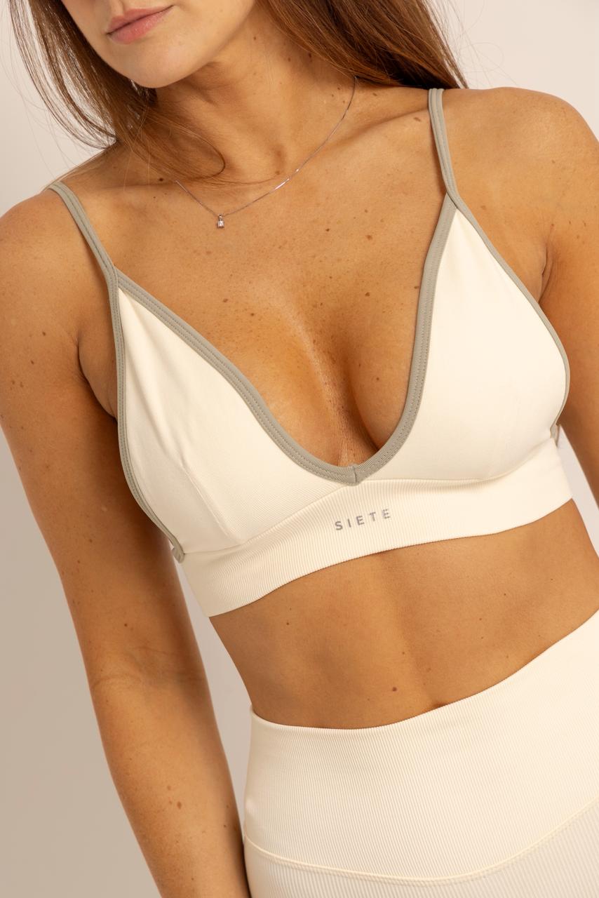 FRIDAY TOP
